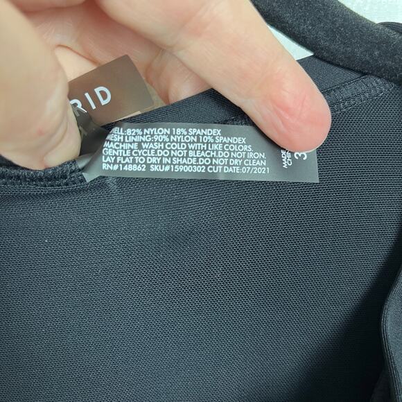 Torrid Stripe Zip Front Rashguard One Piece Swimsuit Sz.3 NWT - Picture 12 of 14